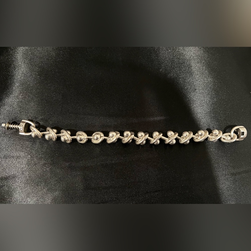 Uno de 50 Industrial Screw Clasp Bracelet | Sculptural Silver Designer Jewelry